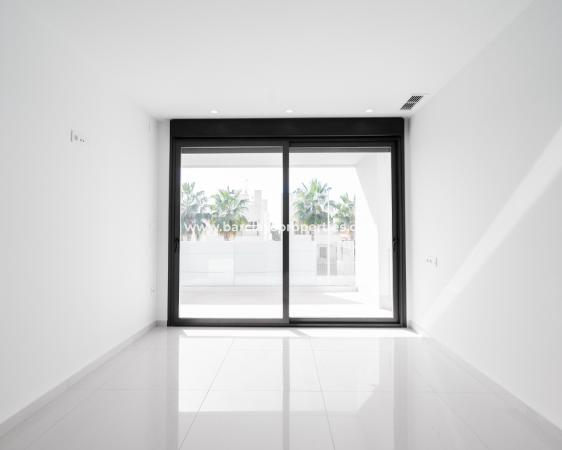 Wederverkoop - Vrijstaande Villa - El Pinet Beach