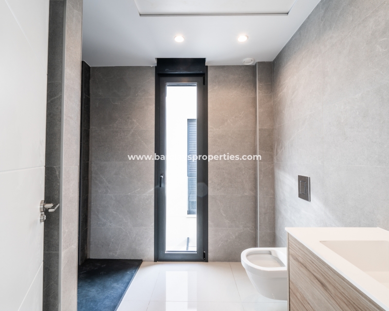 Wederverkoop - Vrijstaande Villa - El Pinet Beach