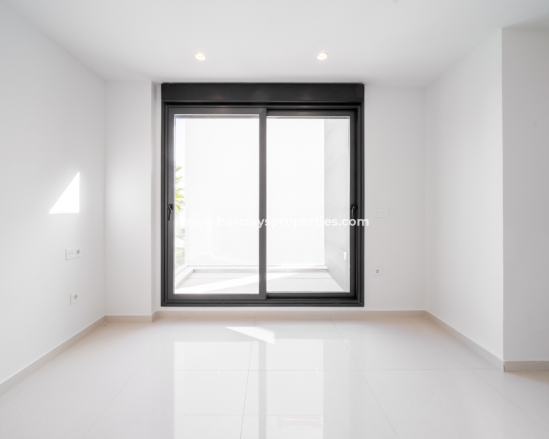 Wederverkoop - Vrijstaande Villa - El Pinet Beach