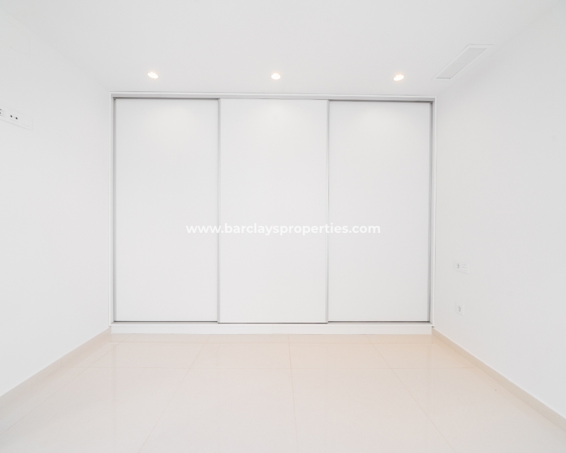 Wederverkoop - Vrijstaande Villa - El Pinet Beach