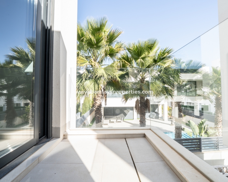 Wederverkoop - Vrijstaande Villa - El Pinet Beach