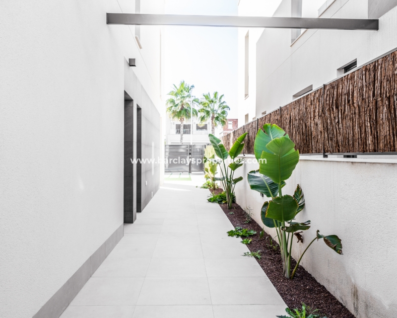 Wederverkoop - Vrijstaande Villa - El Pinet Beach