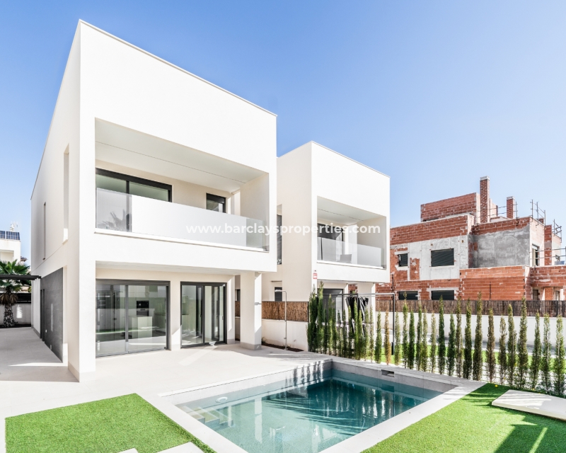 Wederverkoop - Vrijstaande Villa - El Pinet Beach