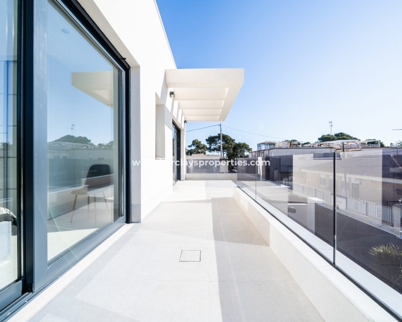 Wederverkoop - Vrijstaande Villa - Guardamar del Segura - Urb Costabella