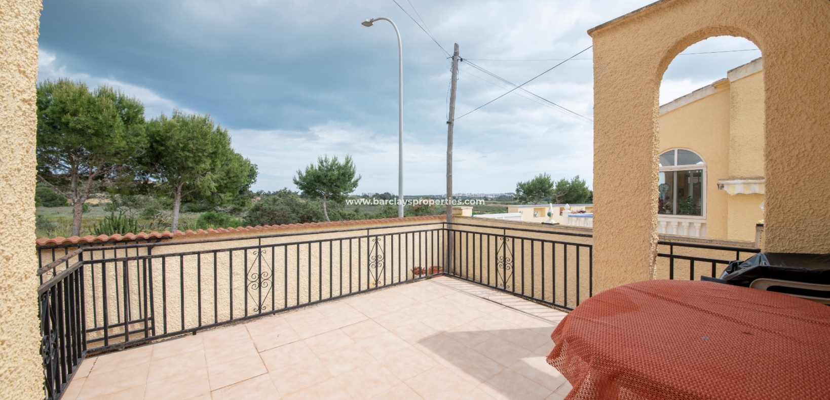 Wederverkoop - Vrijstaande Villa - La Marina - Urb. La Marina