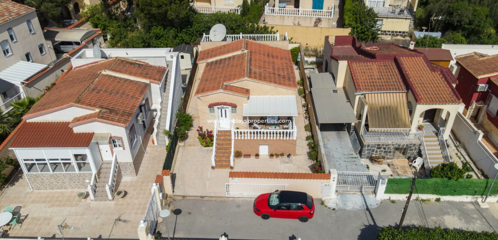 Wederverkoop - Vrijstaande Villa - La Marina - Urb. La Marina