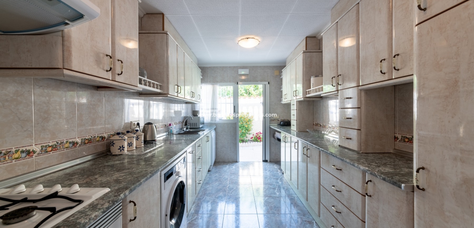 Wederverkoop - Vrijstaande Villa - La Marina - Urb. La Marina