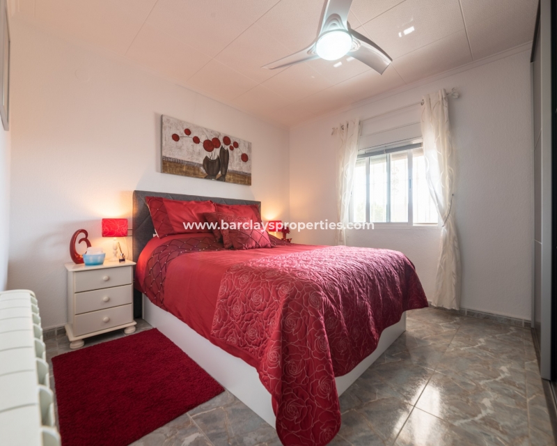 Wederverkoop - Vrijstaande Villa - La Marina - Urb. La Marina