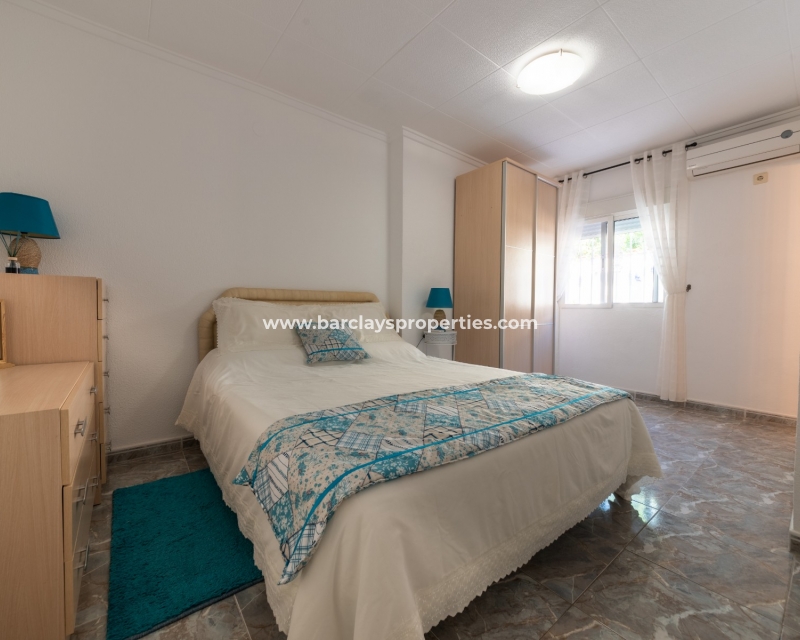 Wederverkoop - Vrijstaande Villa - La Marina - Urb. La Marina