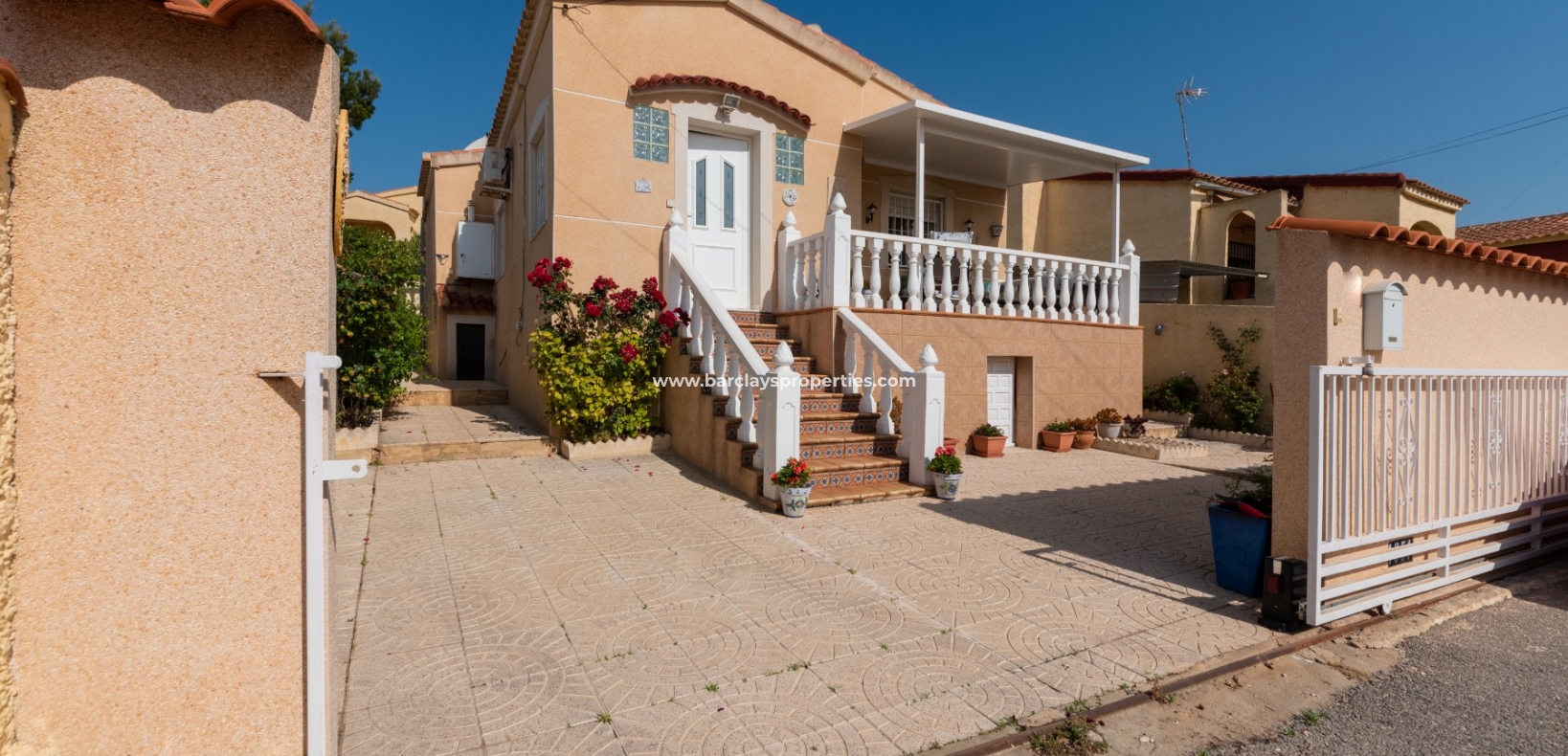 Wederverkoop - Vrijstaande Villa - La Marina - Urb. La Marina