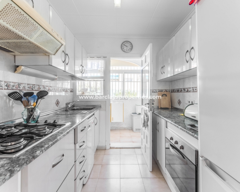 Wederverkoop - Vrijstaande Villa - La Marina - Urb. La Marina