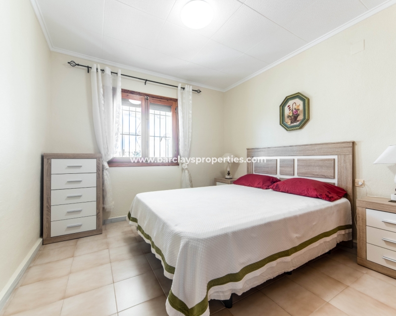 Wederverkoop - Vrijstaande Villa - La Marina - Urb. La Marina