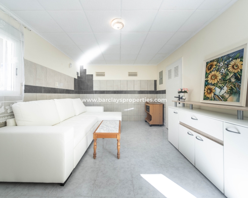 Wederverkoop - Vrijstaande Villa - La Marina - Urb. La Marina