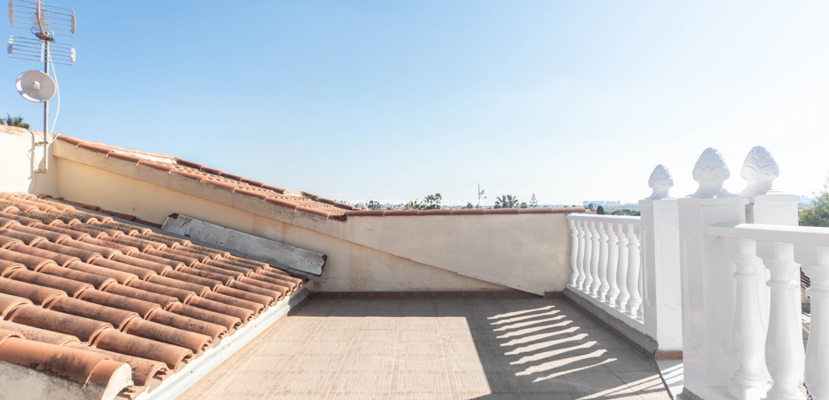 Wederverkoop - Vrijstaande Villa - La Marina - Urb. La Marina