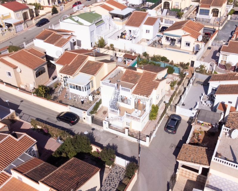 Wederverkoop - Vrijstaande Villa - La Marina - Urb. La Marina