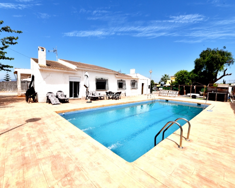 Wederverkoop - Vrijstaande Villa - Urb. El Oasis - La Marina