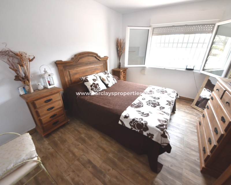 Wederverkoop - Vrijstaande Villa - Urb. El Oasis - La Marina