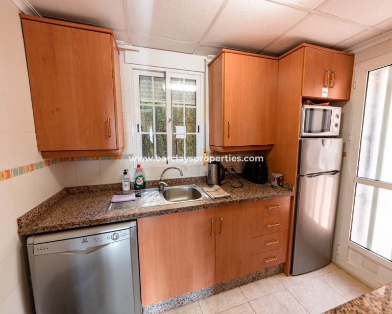 Wederverkoop - Vrijstaande Villa - Urb. El Oasis - La Marina