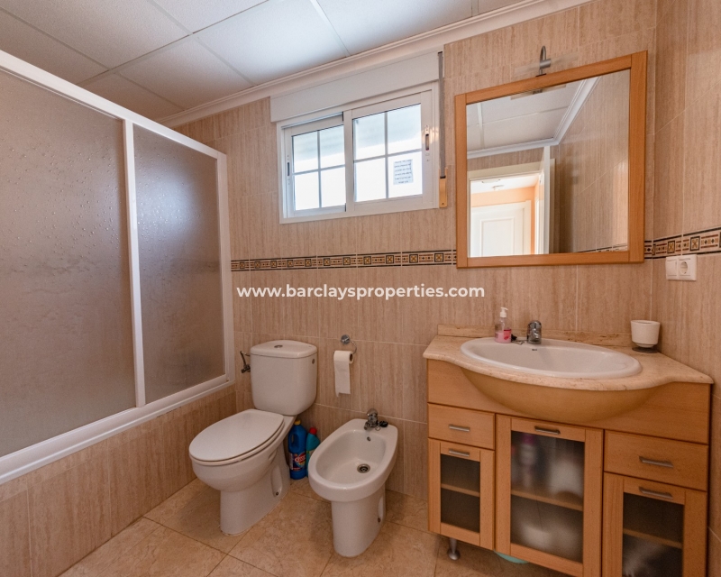 Wederverkoop - Vrijstaande Villa - Urb. El Oasis - La Marina