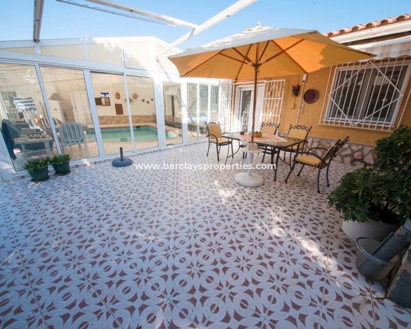 Wederverkoop - Vrijstaande Villa - Urb. El Oasis - La Marina