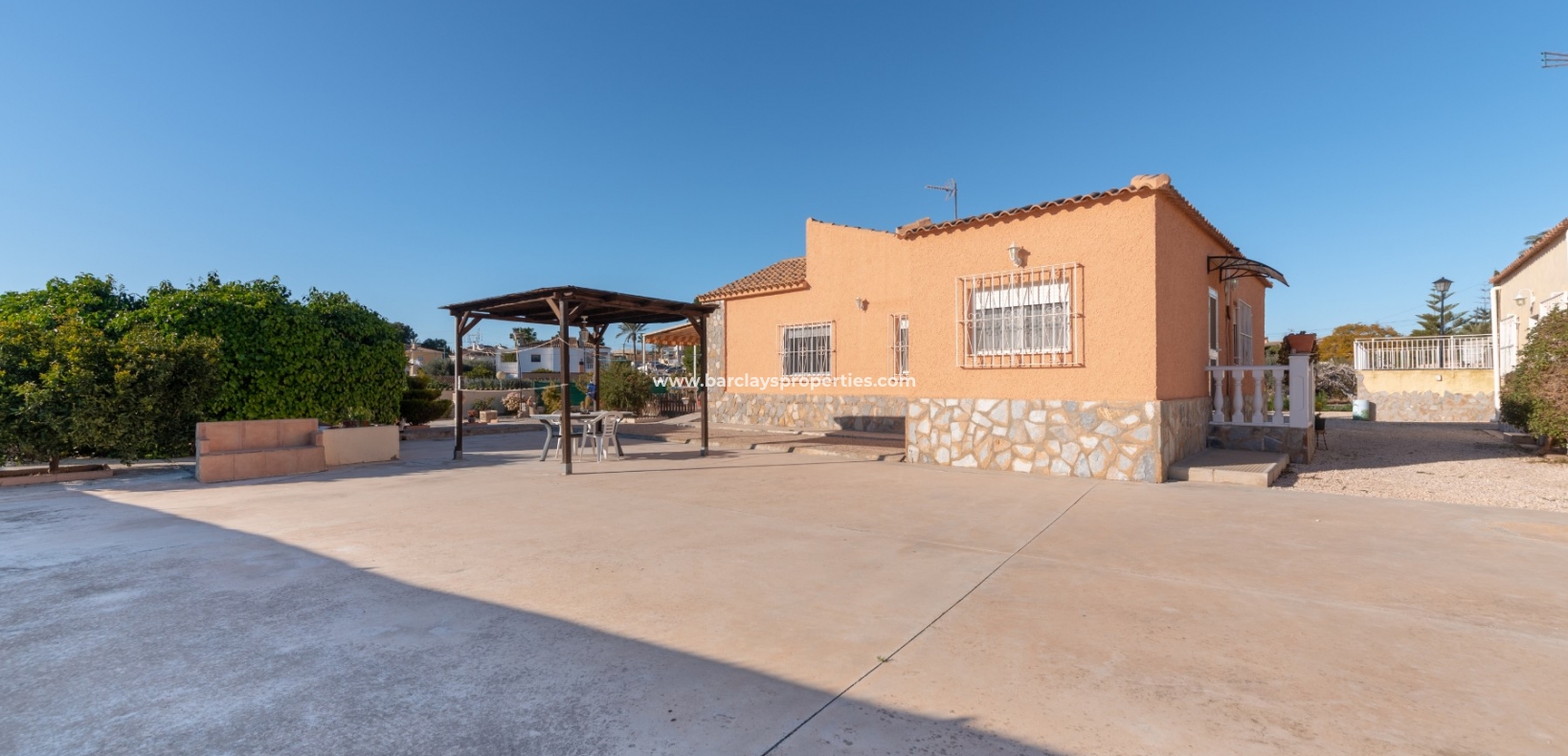 Wederverkoop - Vrijstaande Villa - Urb. El Oasis - La Marina