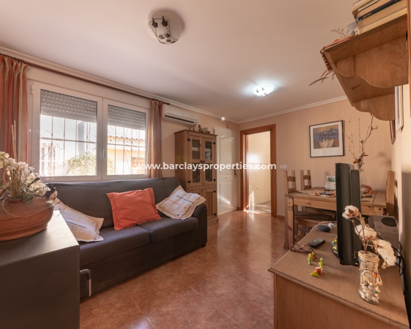 Wederverkoop - Vrijstaande Villa - Urb. El Oasis - La Marina