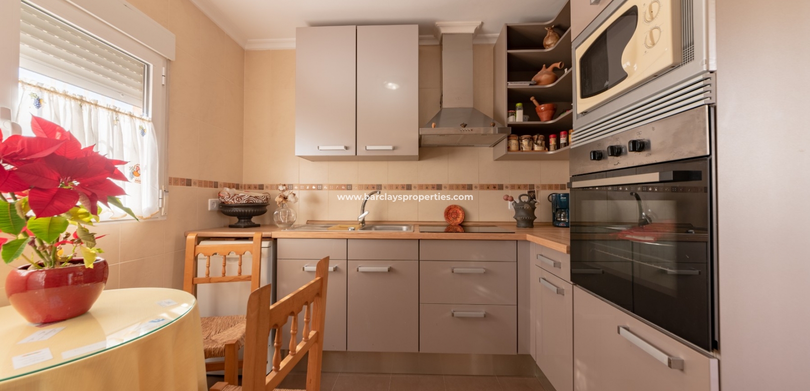 Wederverkoop - Vrijstaande Villa - Urb. El Oasis - La Marina