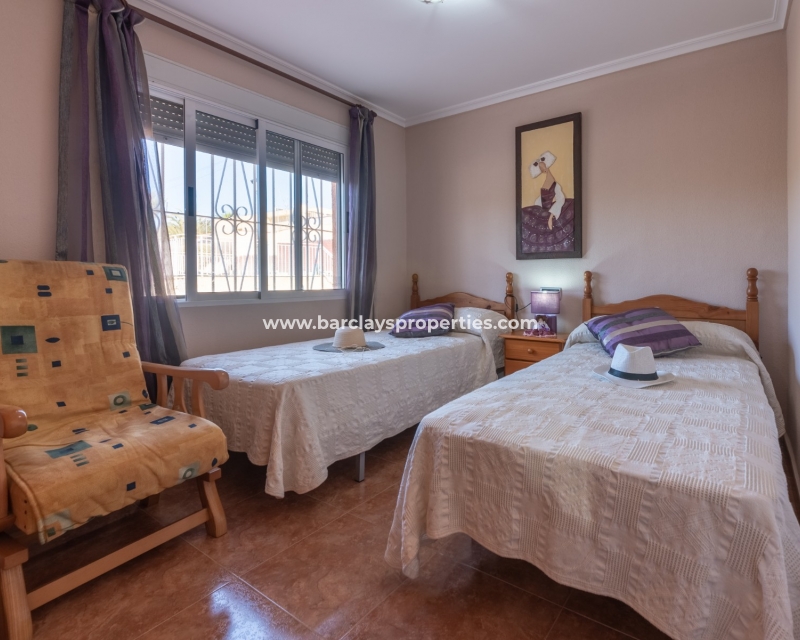 Wederverkoop - Vrijstaande Villa - Urb. El Oasis - La Marina