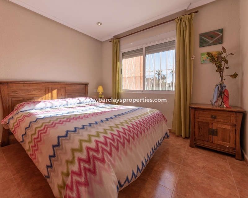 Wederverkoop - Vrijstaande Villa - Urb. El Oasis - La Marina