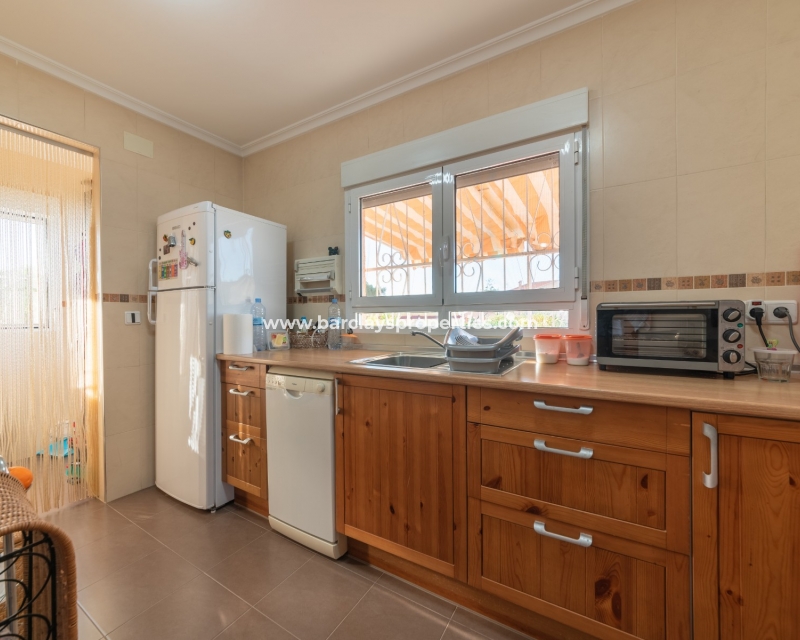 Wederverkoop - Vrijstaande Villa - Urb. El Oasis - La Marina