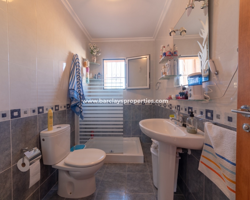 Wederverkoop - Vrijstaande Villa - Urb. El Oasis - La Marina