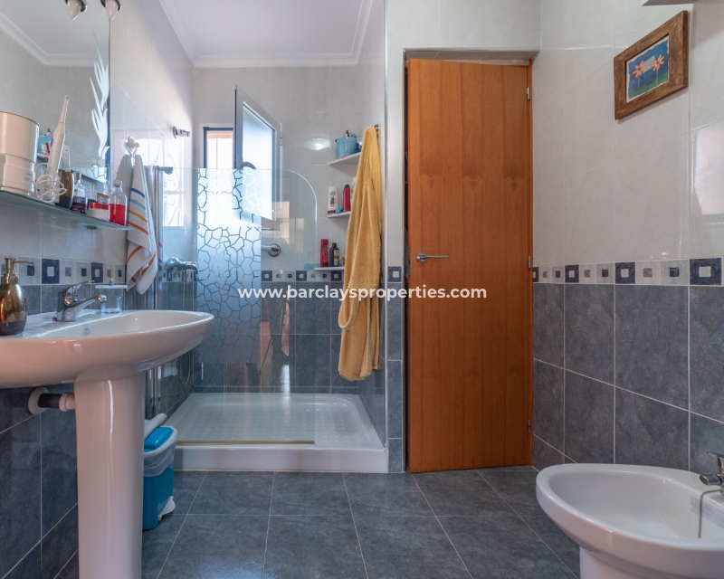 Wederverkoop - Vrijstaande Villa - Urb. El Oasis - La Marina