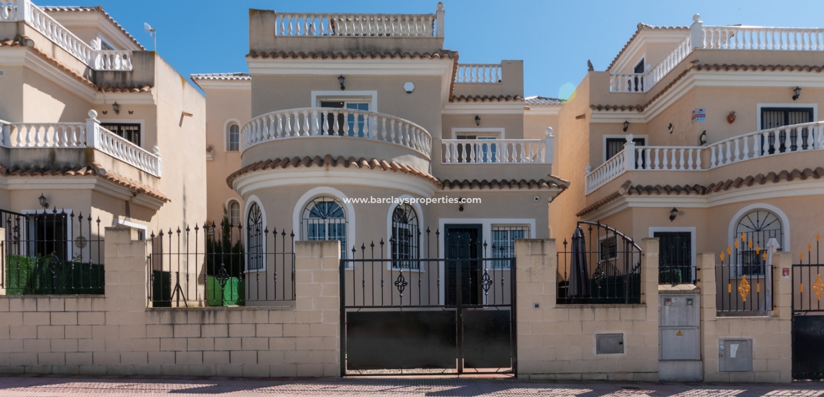 Wederverkoop - Vrijstaande Villa - Urb. El Oasis - La Marina