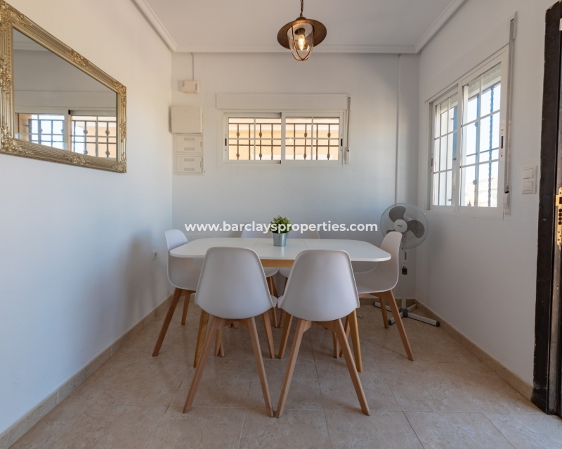 Wederverkoop - Vrijstaande Villa - Urb. El Oasis - La Marina