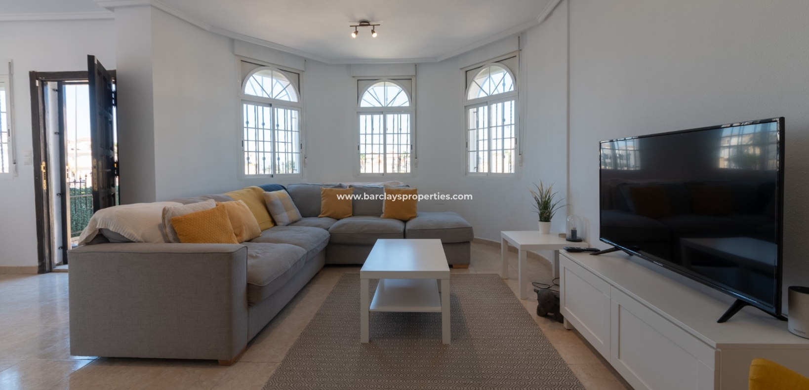 Wederverkoop - Vrijstaande Villa - Urb. El Oasis - La Marina