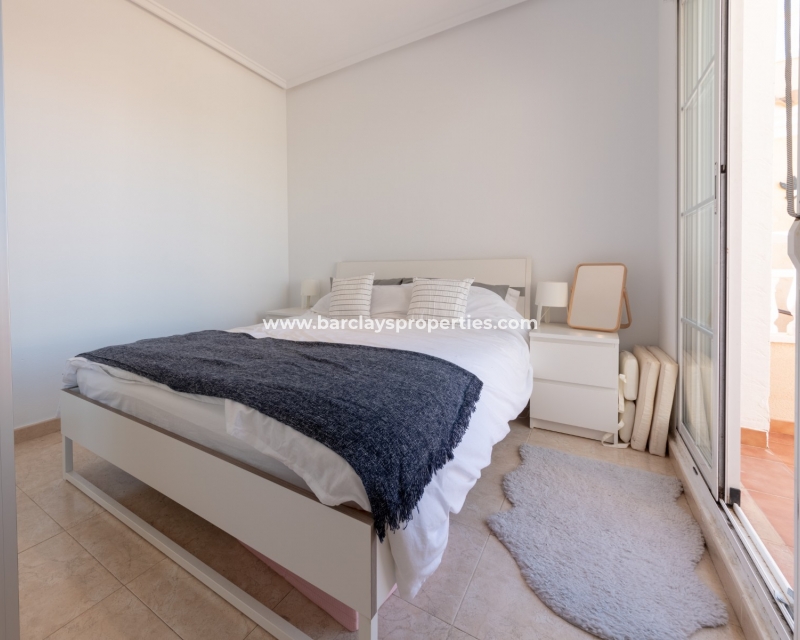 Wederverkoop - Vrijstaande Villa - Urb. El Oasis - La Marina