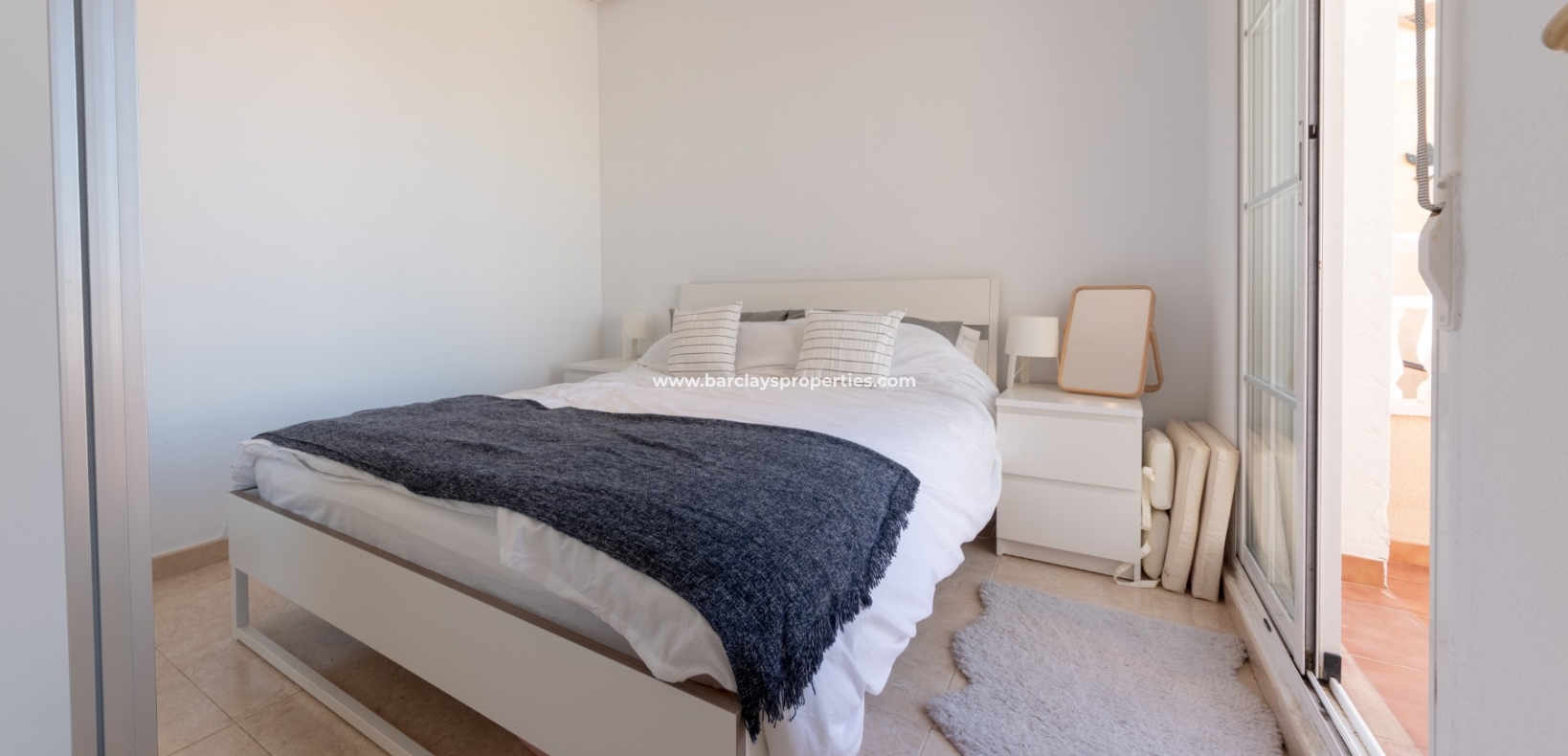 Wederverkoop - Vrijstaande Villa - Urb. El Oasis - La Marina