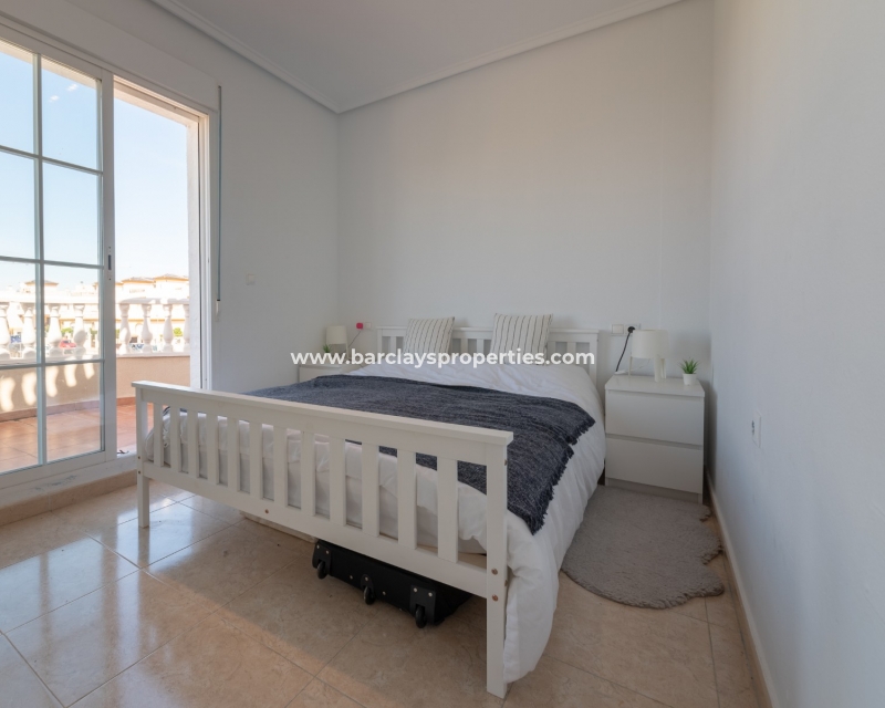 Wederverkoop - Vrijstaande Villa - Urb. El Oasis - La Marina