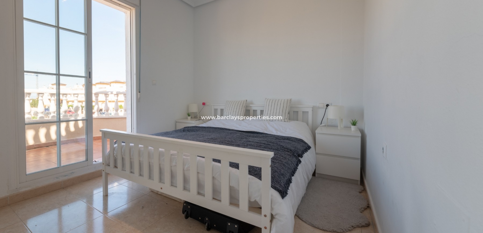 Wederverkoop - Vrijstaande Villa - Urb. El Oasis - La Marina