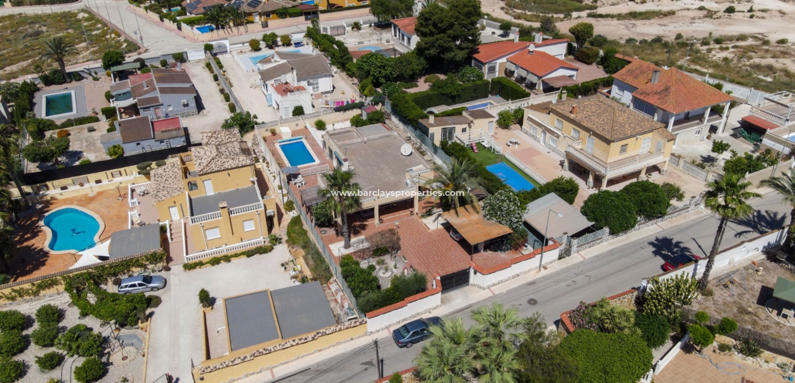 Wederverkoop - Vrijstaande Villa - Urb. El Oasis - La Marina