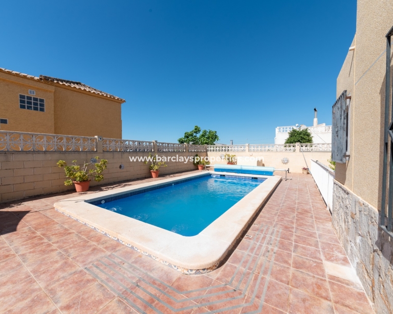 Wederverkoop - Vrijstaande Villa - Urb. El Oasis - La Marina