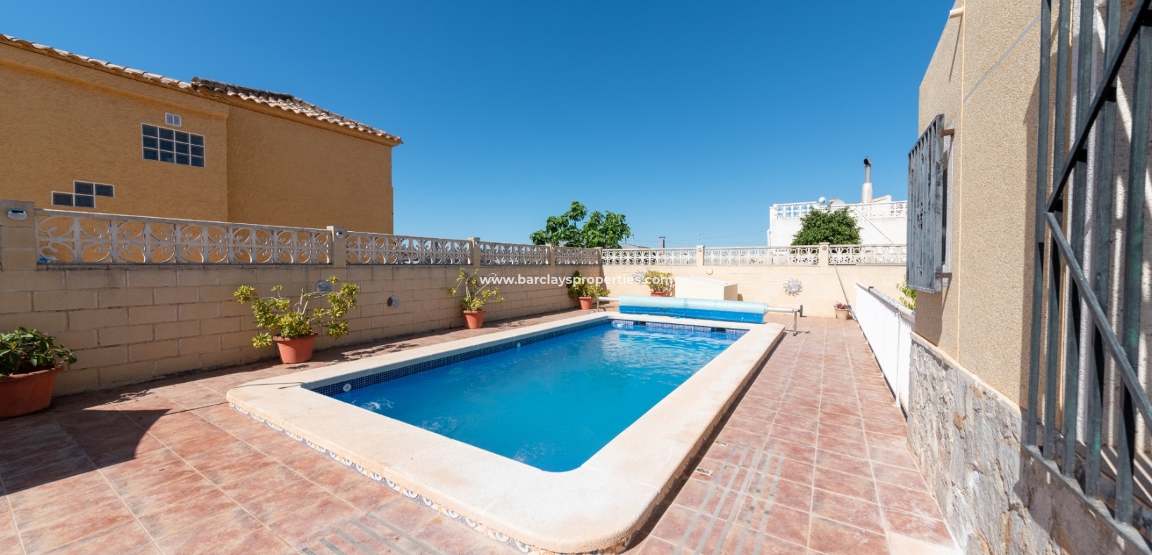 Wederverkoop - Vrijstaande Villa - Urb. El Oasis - La Marina