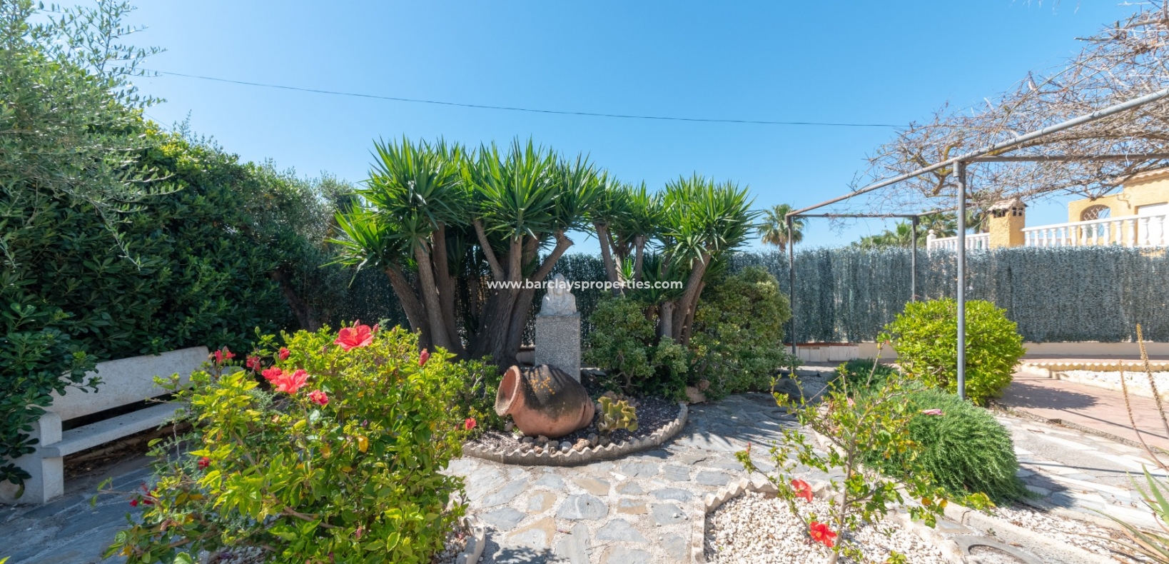 Wederverkoop - Vrijstaande Villa - Urb. El Oasis - La Marina