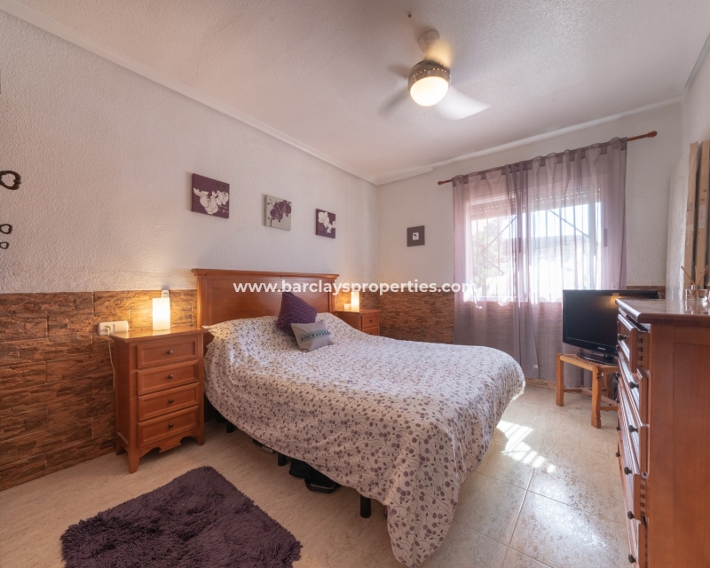 Wederverkoop - Vrijstaande Villa - Urb. El Oasis - La Marina