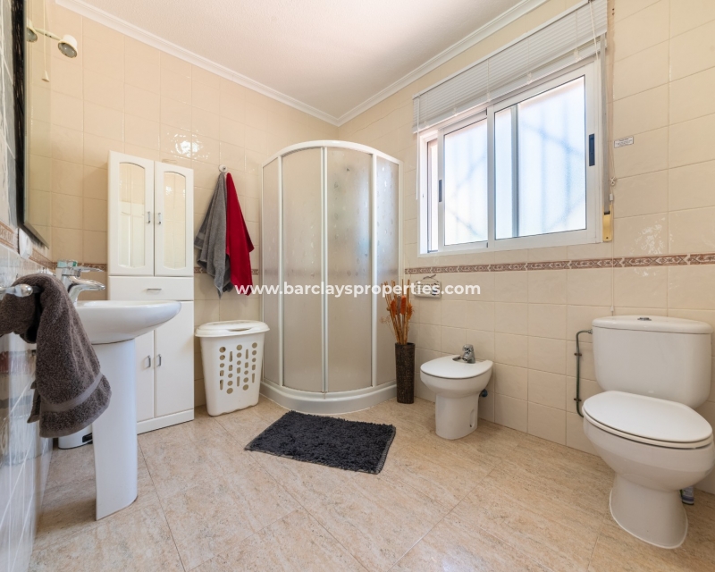 Wederverkoop - Vrijstaande Villa - Urb. El Oasis - La Marina