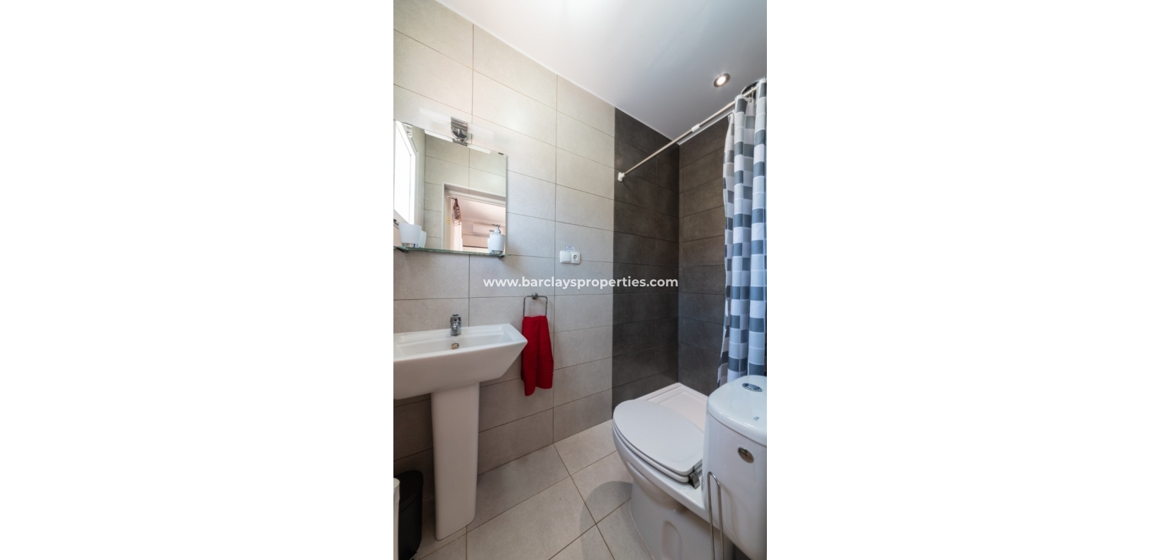 Wederverkoop - Vrijstaande Villa - Urb. El Oasis - La Marina