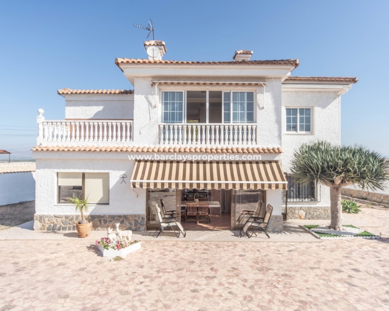 Wederverkoop - Vrijstaande Villa - Urb. El Oasis - La Marina