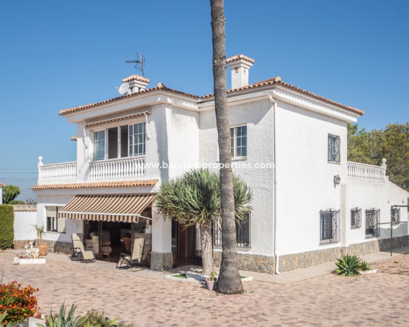 Wederverkoop - Vrijstaande Villa - Urb. El Oasis - La Marina