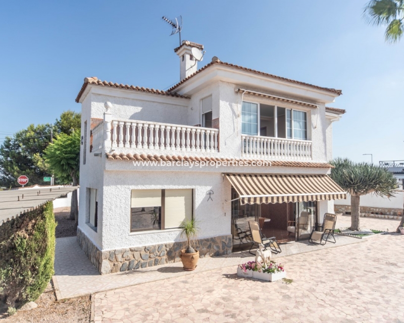 Wederverkoop - Vrijstaande Villa - Urb. El Oasis - La Marina