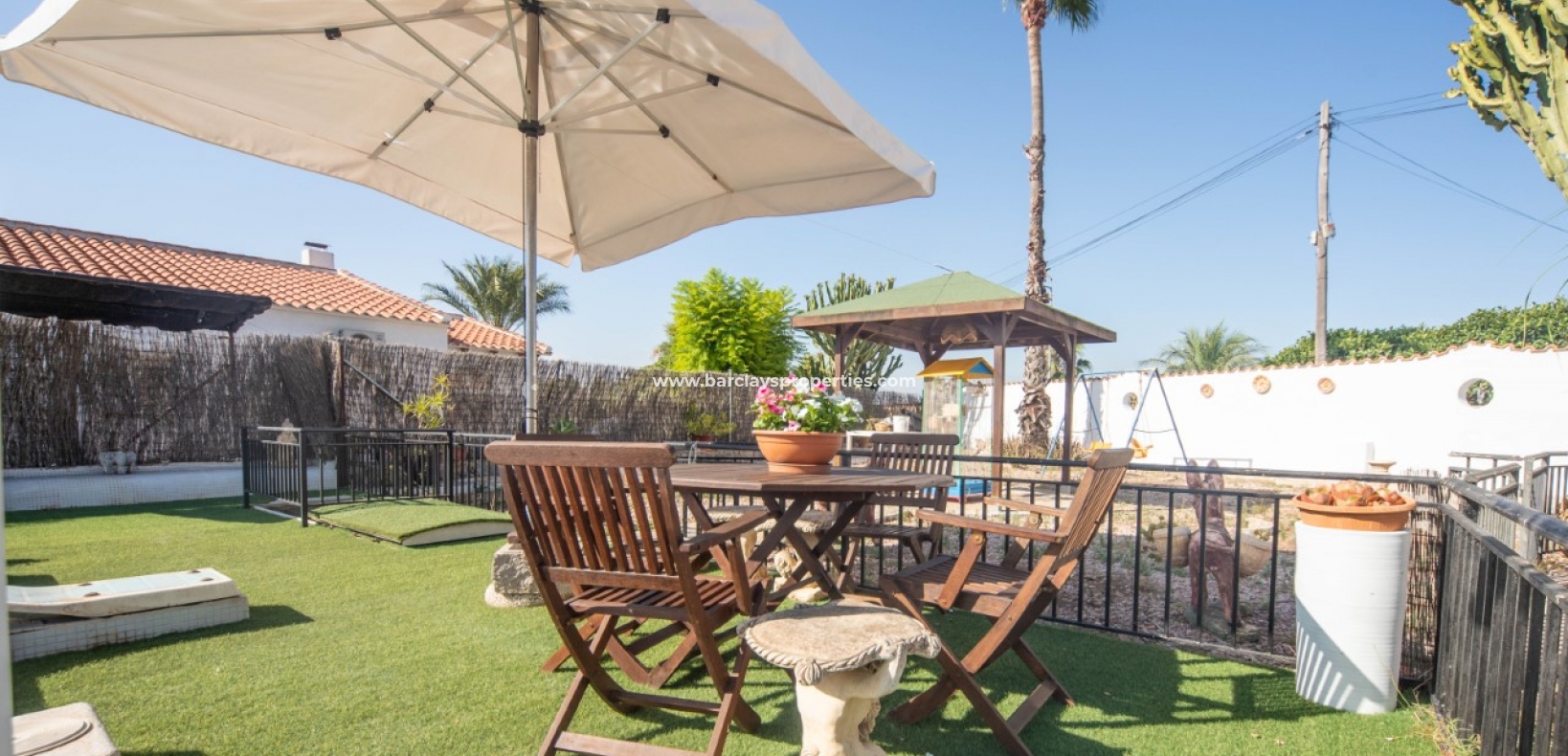 Wederverkoop - Vrijstaande Villa - Urb. El Oasis - La Marina